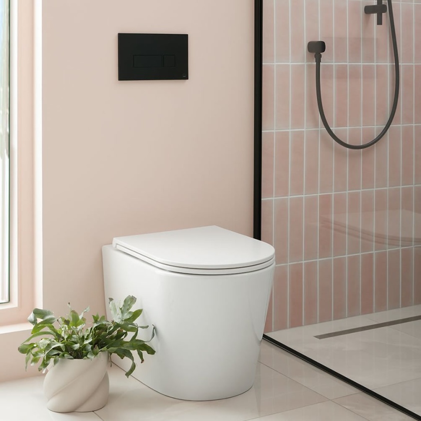 Vado Cameo Round Rimless Back To Wall Toilet With Slimline Soft Close Seat - Lifestyle Image